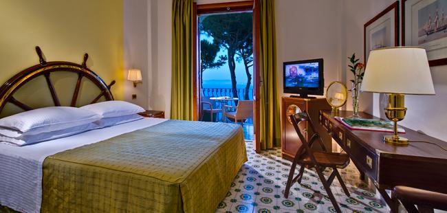 Albergo San Montano - Tel: 081.19.75.19.29